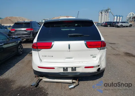 2015 Lincoln Mkx z USA, uszkodzony, nr VIN 2LMDJ8JK4FBL26856